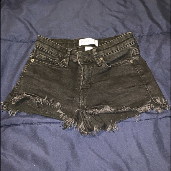 Shorts - Picture 1 of 2